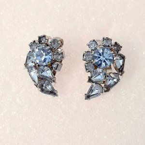 Vintage Blue Pronged Rhinestone Clip Earrings Semi Colon Shape Silver Tone 1950'